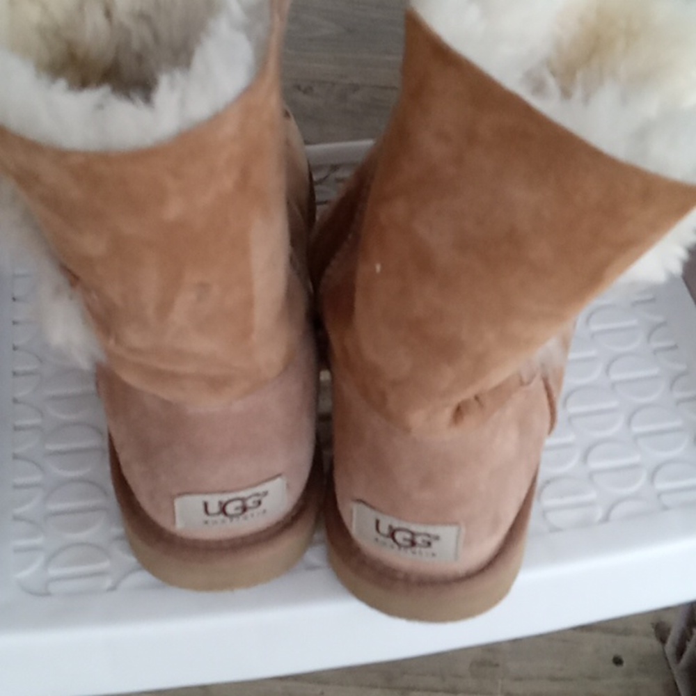 Ugg boot size 7